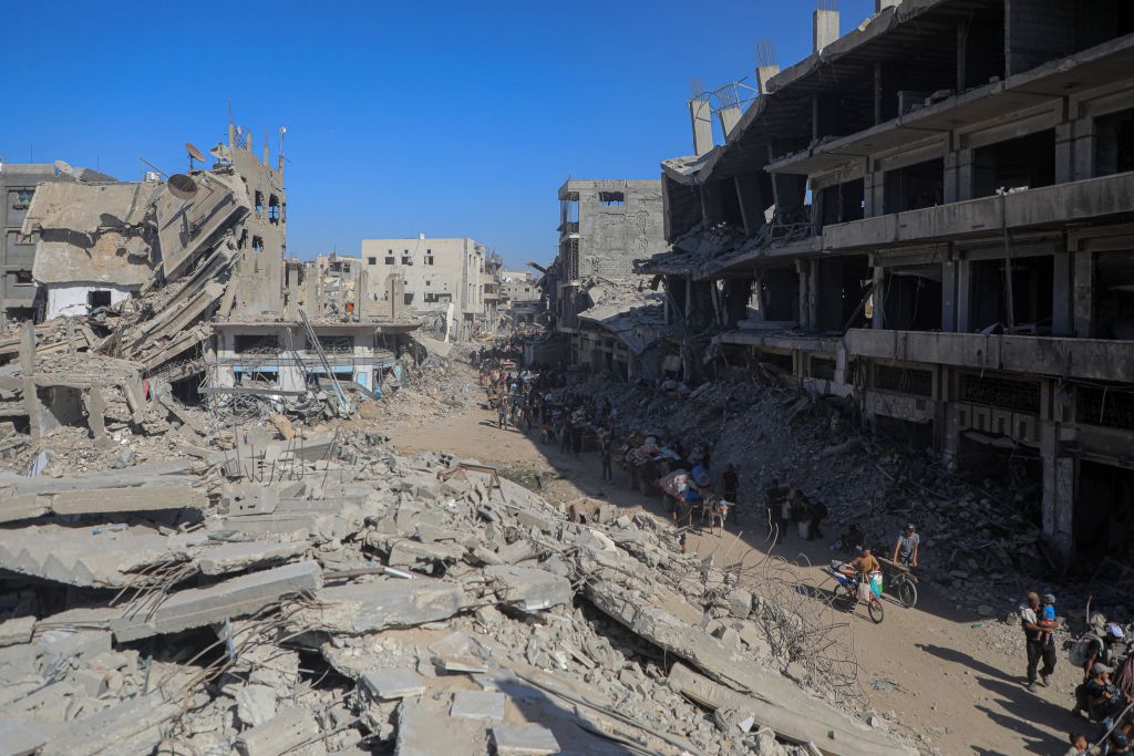 Raid aereo israeliano a sud di Gaza, colpita una casa. Almeno 23 morti Raid aereo israeliano a sud di Gaza, colpita una casa. Almeno 23 morti