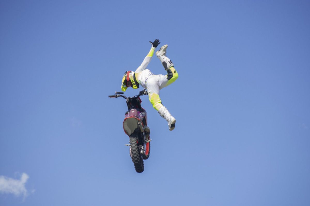 Un grande salto per sostenere le cure dei bambini Un grande salto per sostenere le cure dei bambini