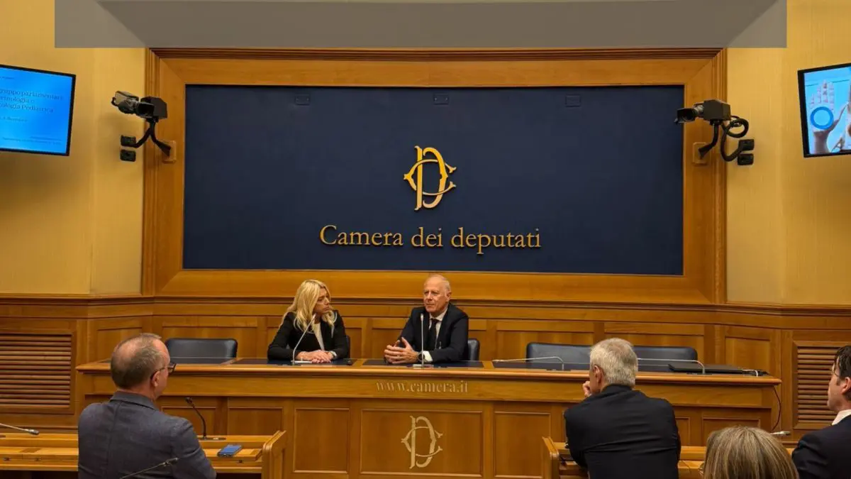 Nasce l’Intergruppo parlamentare per endocrinologia e diabete pediatrico Nasce l’Intergruppo parlamentare per endocrinologia e diabete pediatrico