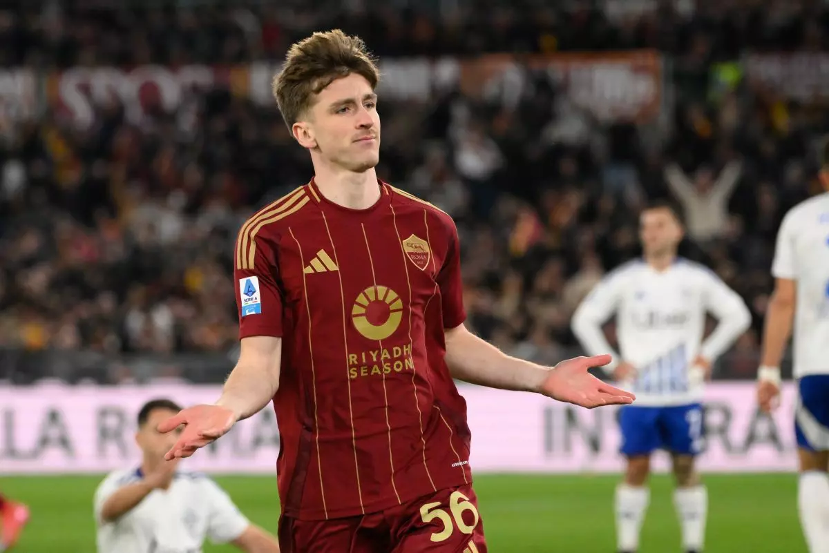 La Roma piega il Como 2-1 con Saelemaekers e Dovbyk La Roma piega il Como 2-1 con Saelemaekers e Dovbyk