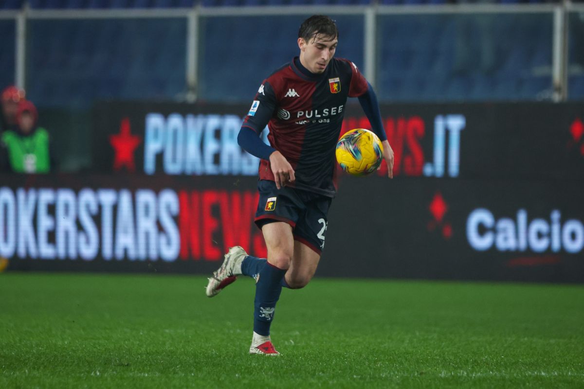 Miretti spinge il Genoa verso la salvezza, Lecce ko Miretti spinge il Genoa verso la salvezza, Lecce ko