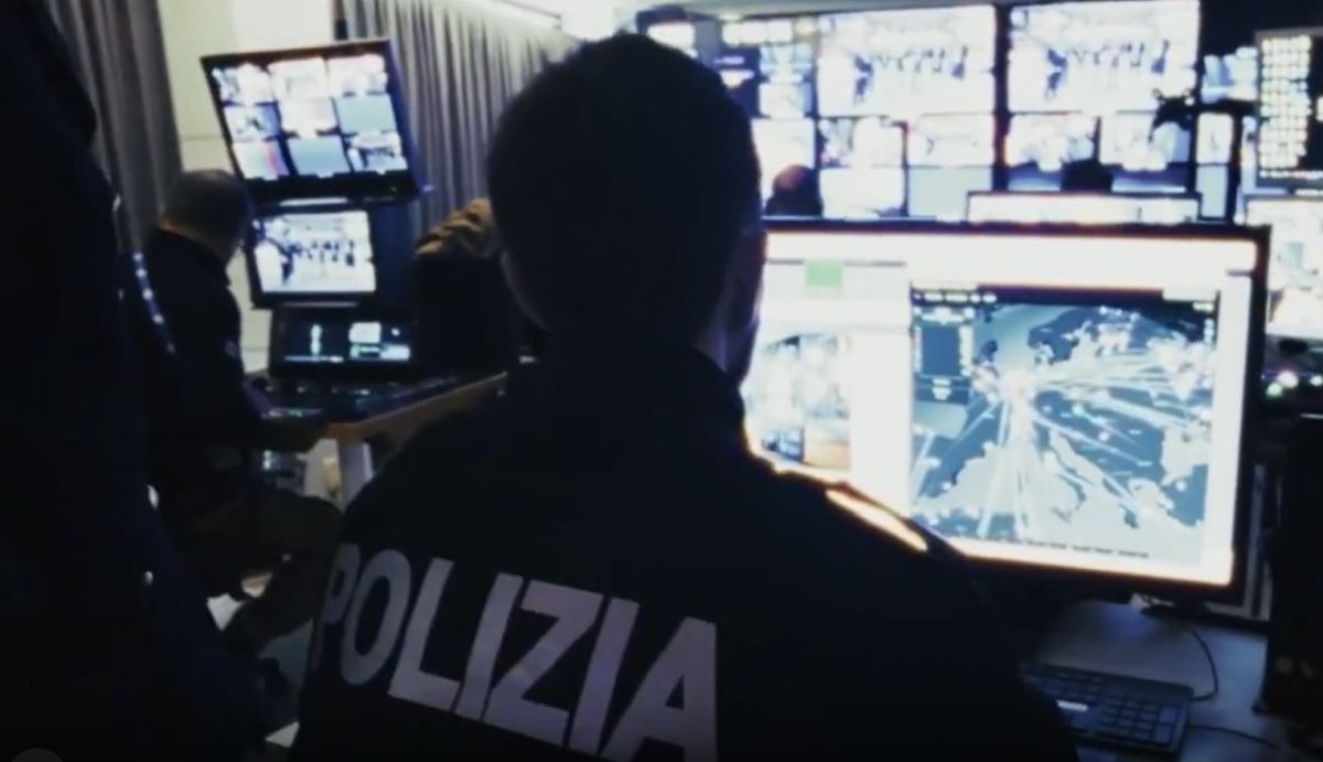 In cinque in manette a Palermo per pedopornografia, 5 arresti In cinque in manette a Palermo per pedopornografia, 5 arresti
