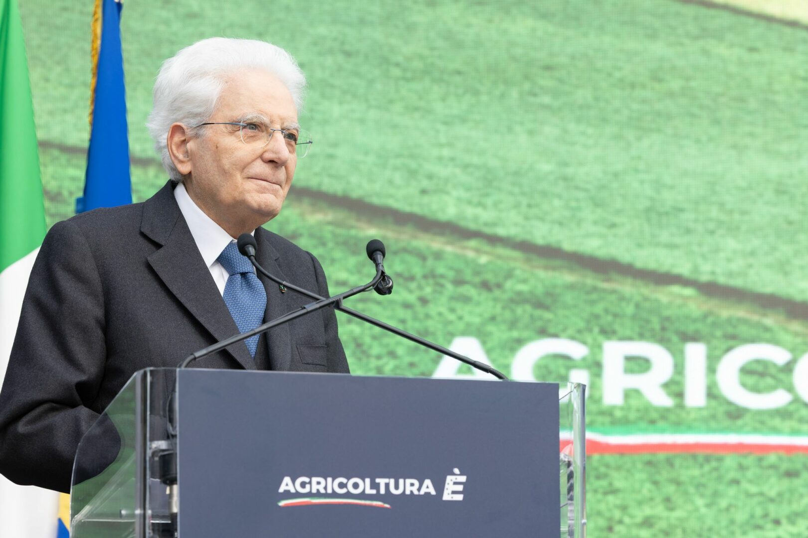 Mattarella “Dazi inaccettabili, l’Ue ha la forza per reagire” Mattarella “Dazi inaccettabili, l’Ue ha la forza per reagire”
