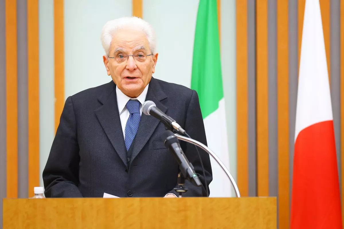 Mattarella “Grati alla Protezione Civile, attua solidarietà e coesione” Mattarella “Grati alla Protezione Civile, attua solidarietà e coesione”