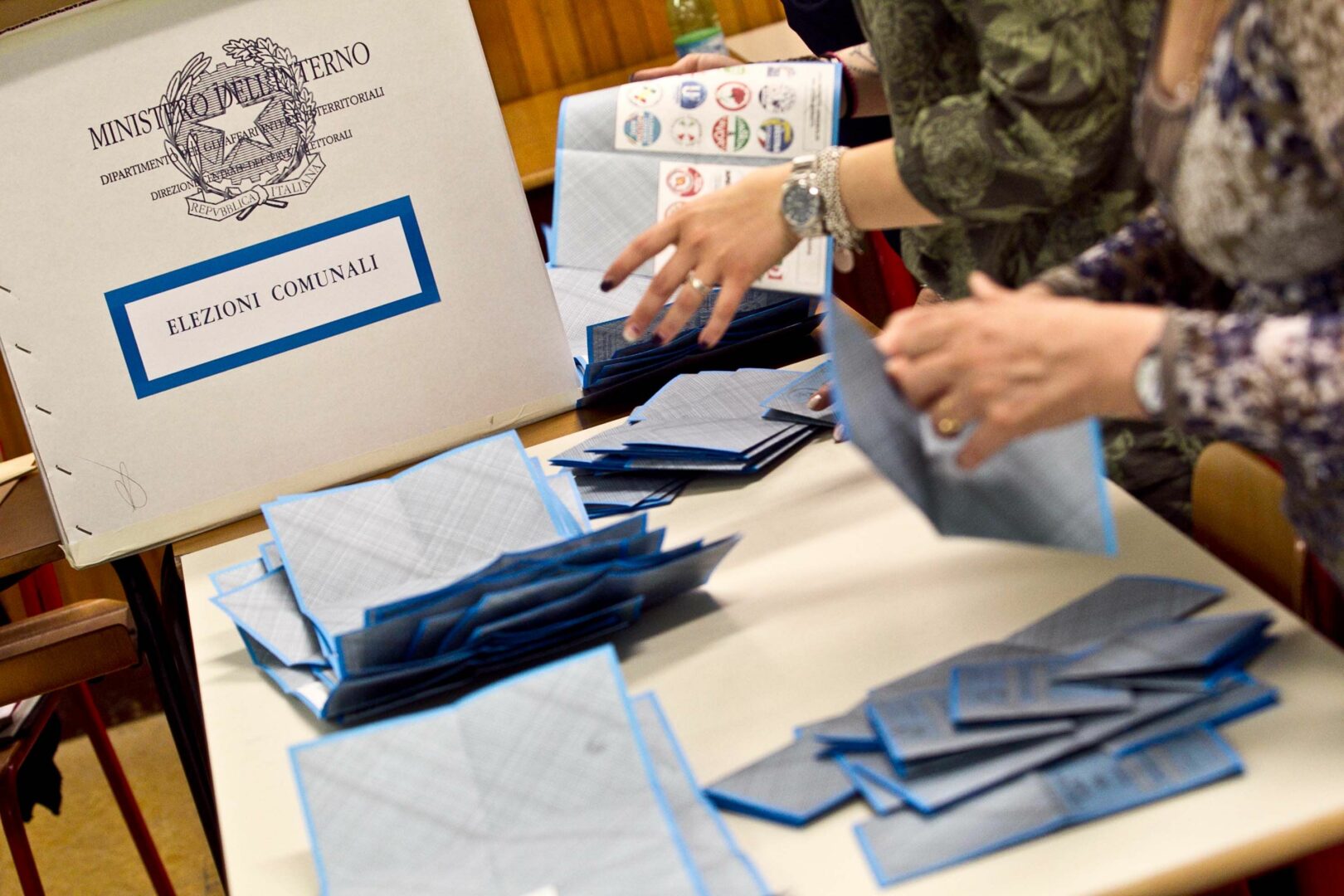 Genova e Ravenna al centrosinistra, Schlein esulta: “La destra guarda i sondaggi, noi vinciamo”
