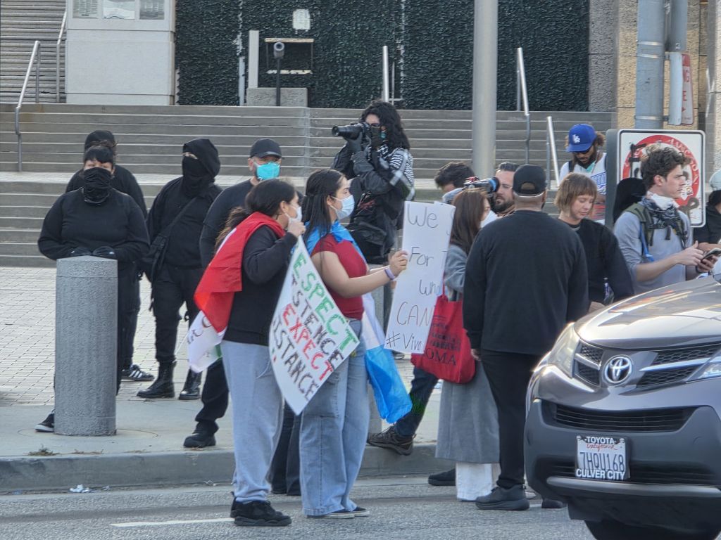 Usa, scontri a Los Angeles. Trump schiera 2000 soldati Guardia Nazionale