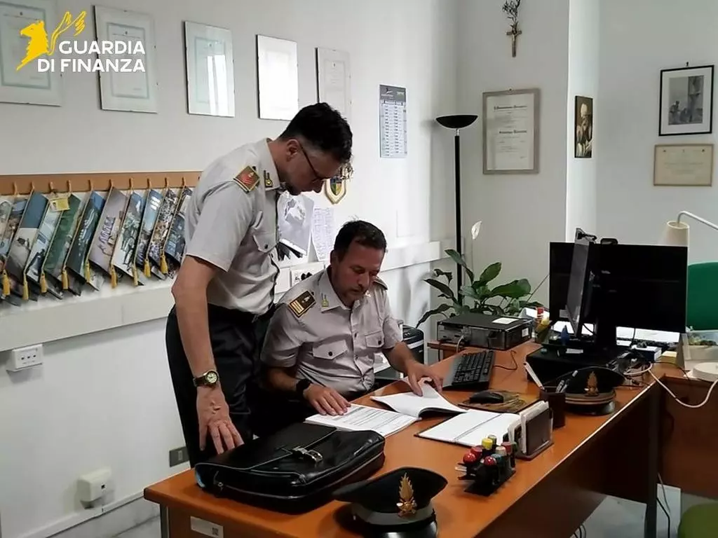 Riciclaggio, sequestro per un milione di euro a Savona