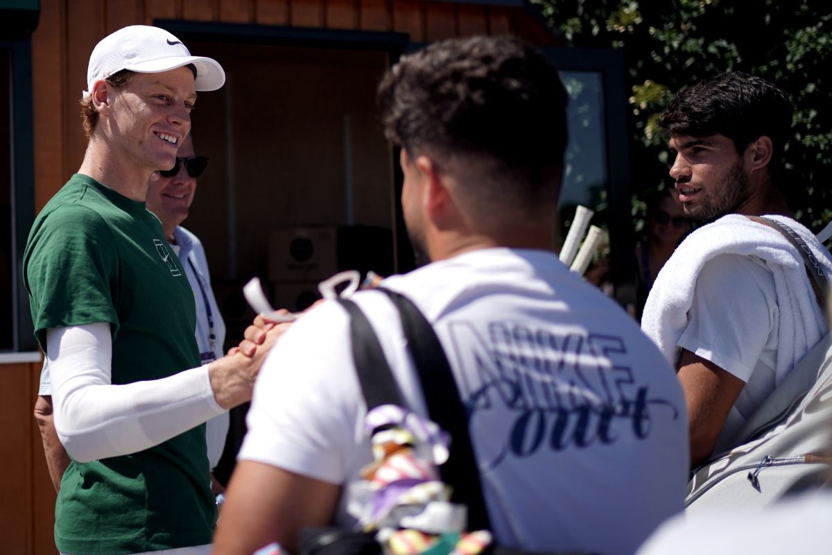 Sinner a caccia del 1° titolo a Wimbledon, Alcaraz per il tris