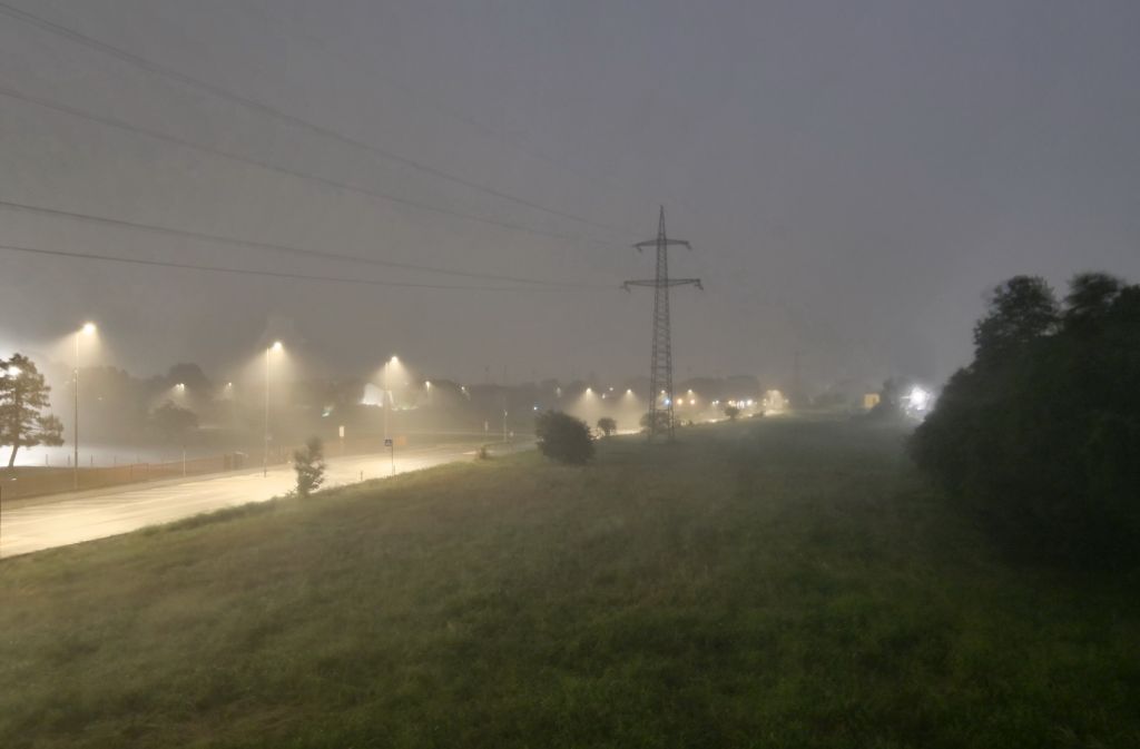 Violenti temporali in Romagna, allagamenti e treni cancellati