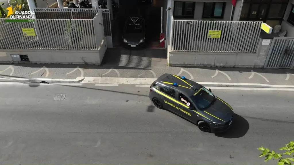 Fiumicino, misure cautelari per 9 persone. Coinvolti assessori comunali