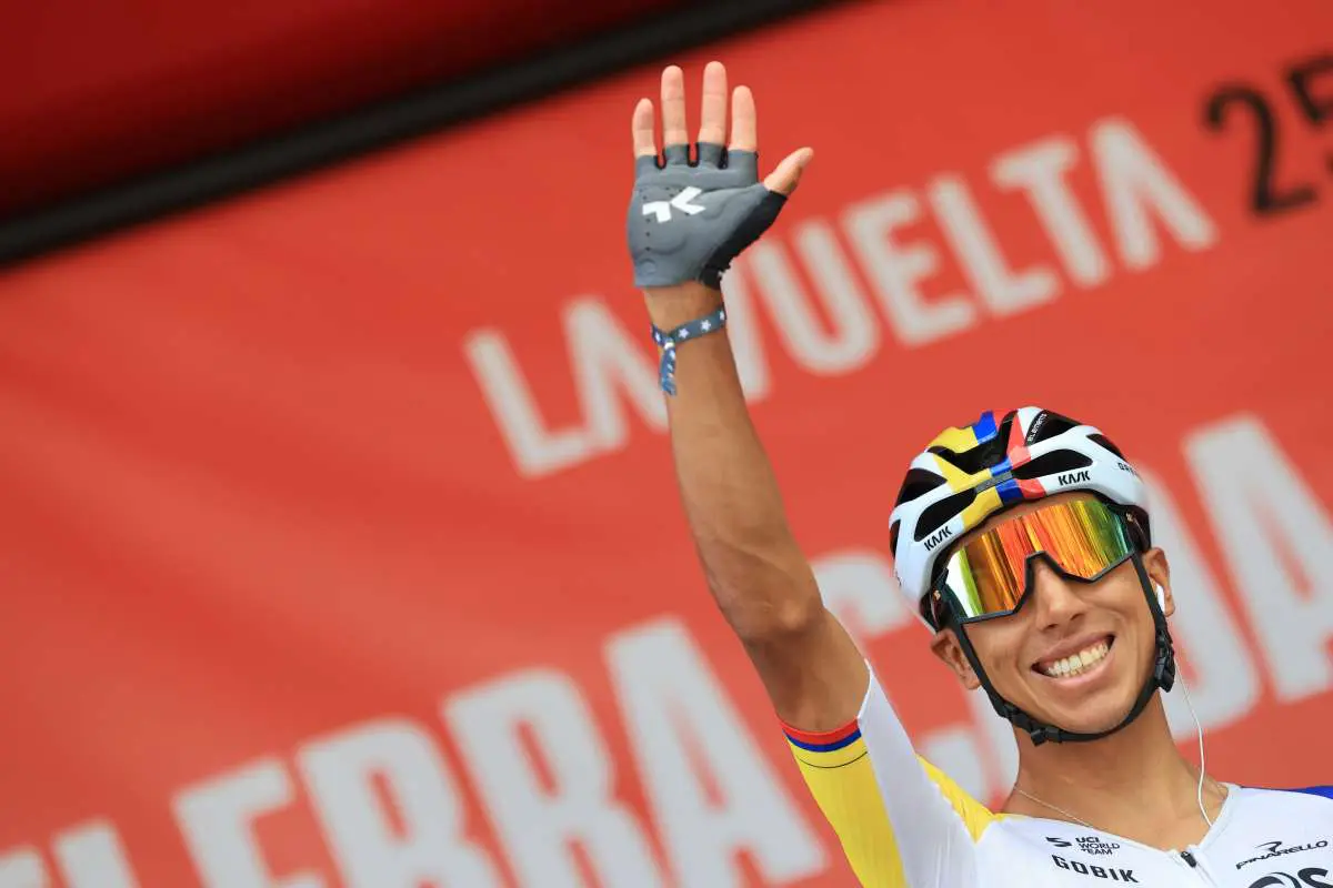 Bernal vince 16^ tappa della Vuelta, neutralizzazione ai -8 Km