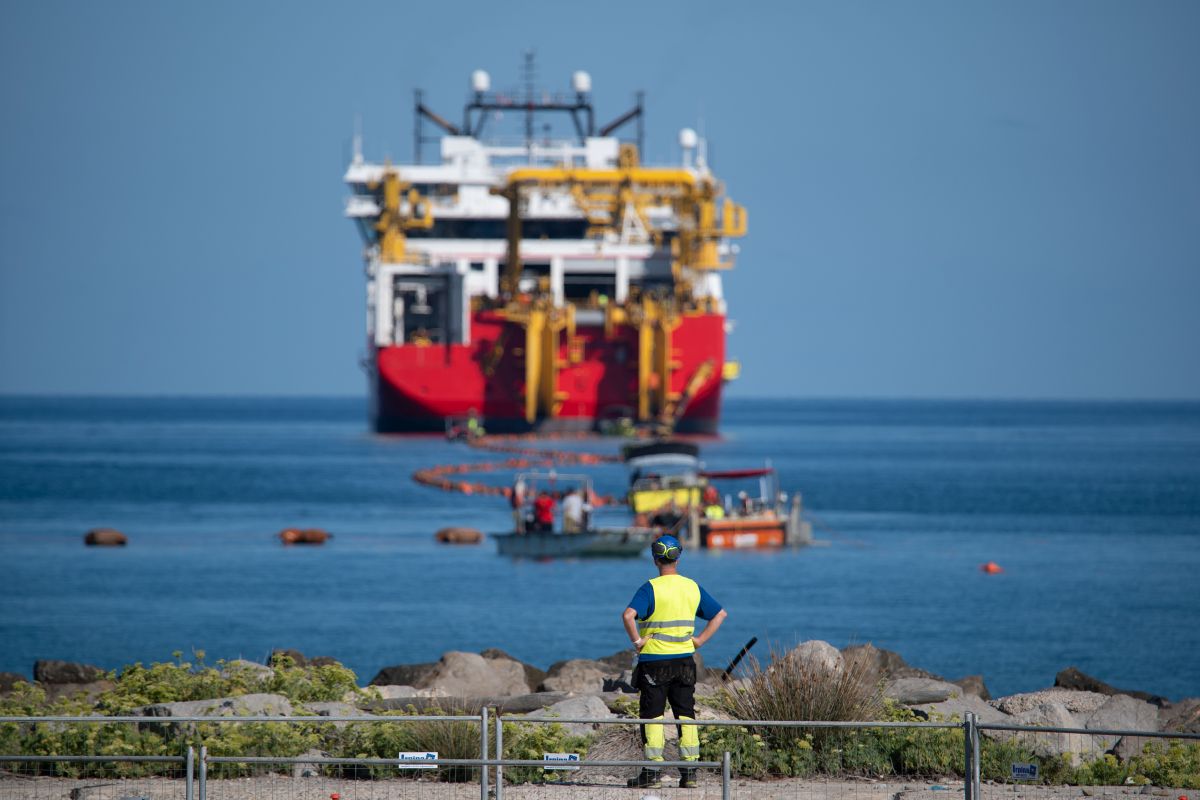 Terna e Nexans avviano posa cavo sottomarino tra Sicilia e Sardegna