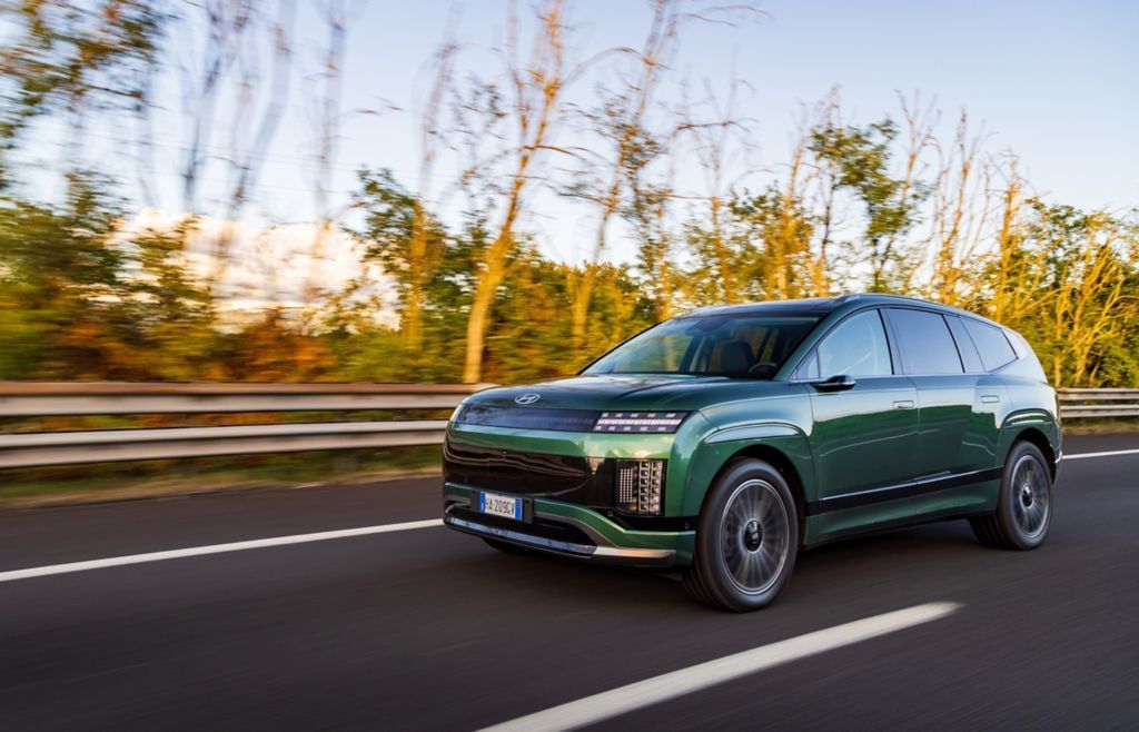 IONIQ 9, debutta in Italia l’innovativa Lounge EV di Hyundai