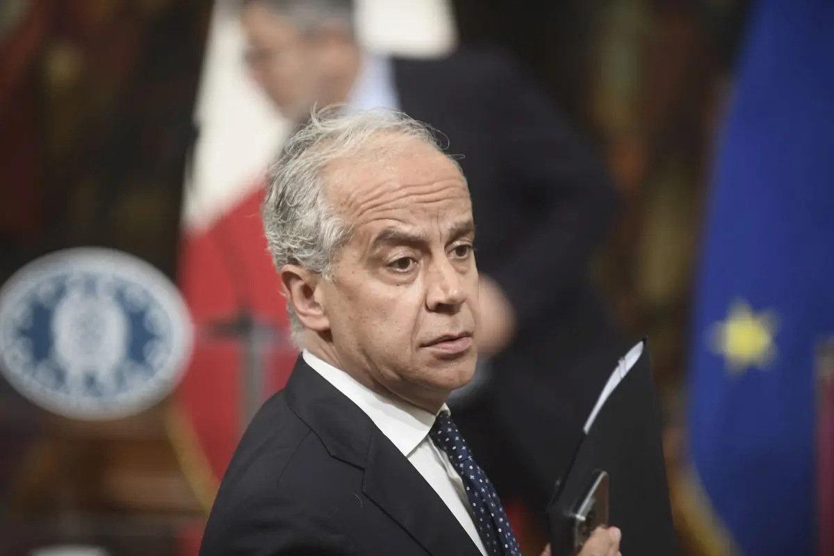 Piantedosi “Riflettere su difficoltà del lavoro delle forze dell’ordine”