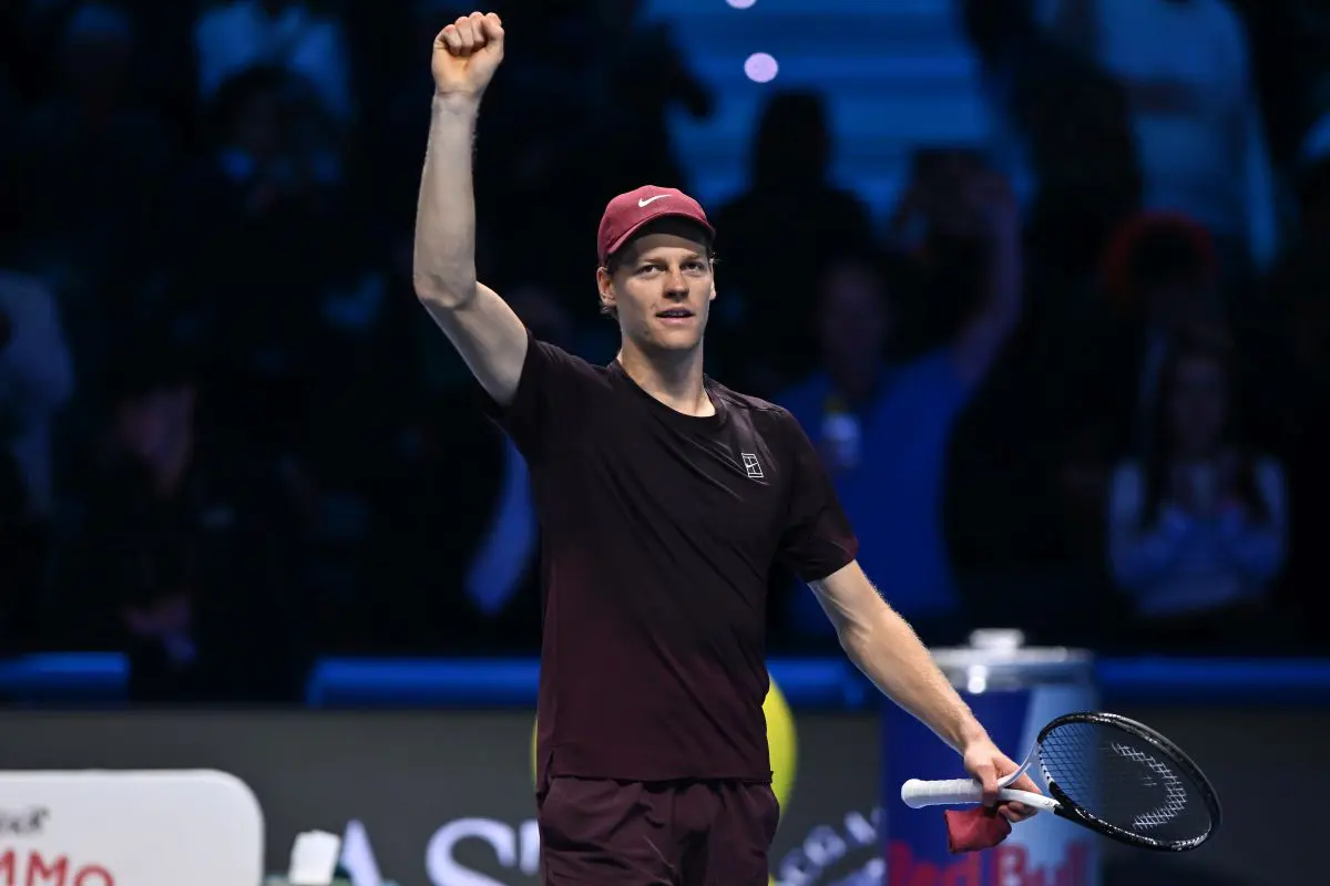 Sinner ancora re dei “Maestri”, Alcaraz ko. Meloni “Orgogliosi di te”