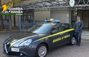La Finanza di Modena esegue due misure interdittive e il sequestrato 8 milioni di euro nei confronti di 12 indagati e 9 società