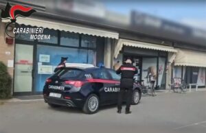 Cinque individui in manette, indagati per alcune rapine commesse in un centro scommesse di Vignola