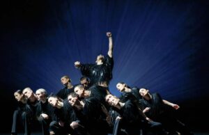 La compagnia Aterballetto porta a Modena tre coreografie per un nuovo spettacolo di levatura internazionale