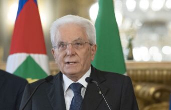 Ucraina, Mattarella “Opportuno che l’Ue si presenti con una sola voce”